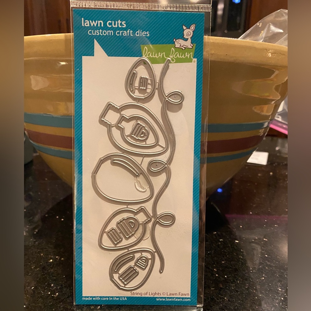 New in package. Lawn Fawn Lawn Cuts String of Lights die set.